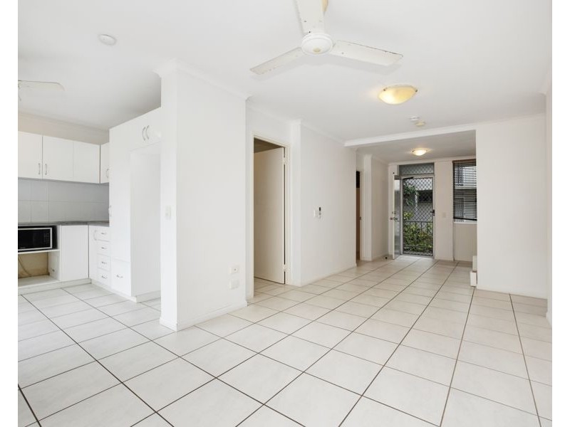 4/6 Hale Street, Townsville City QLD 4810