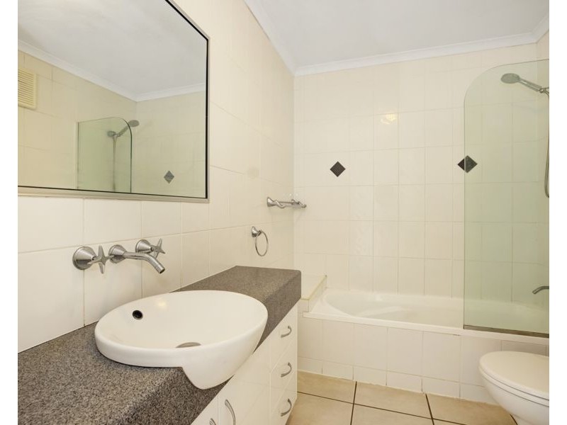 4/6 Hale Street, Townsville City QLD 4810