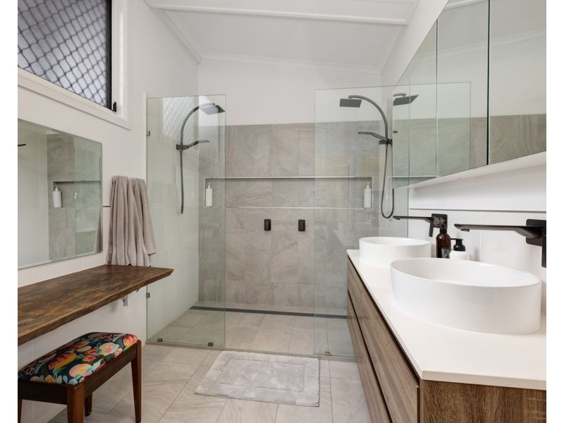 26 Mango Avenue, Mundingburra QLD 4812