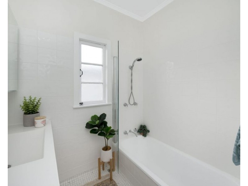 164 Francis Street, West End QLD 4810