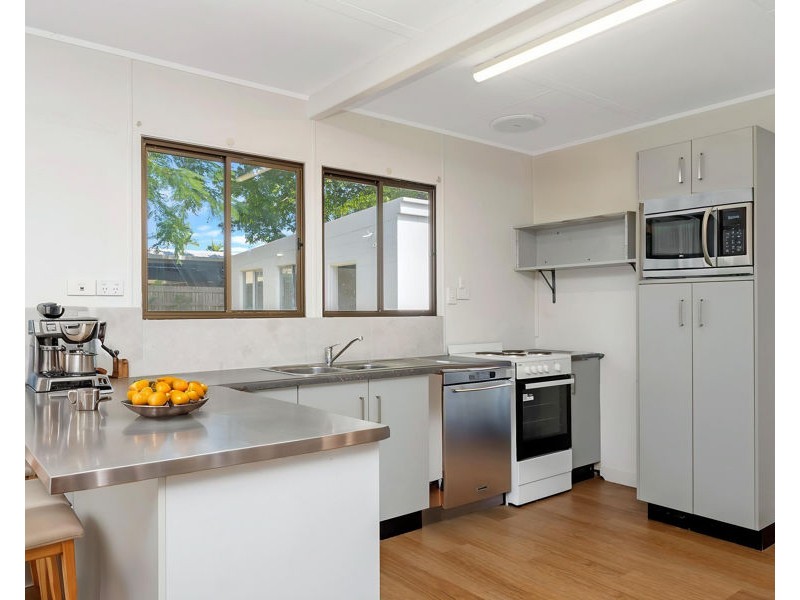 10 Constance Drive, Kelso QLD 4815