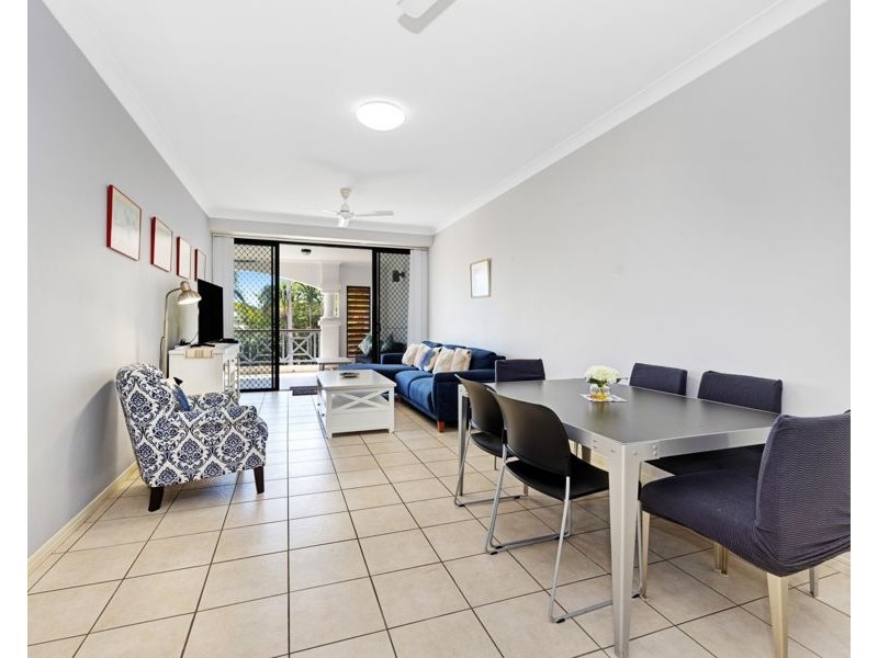 2/304 Stanley Street, North Ward QLD 4810