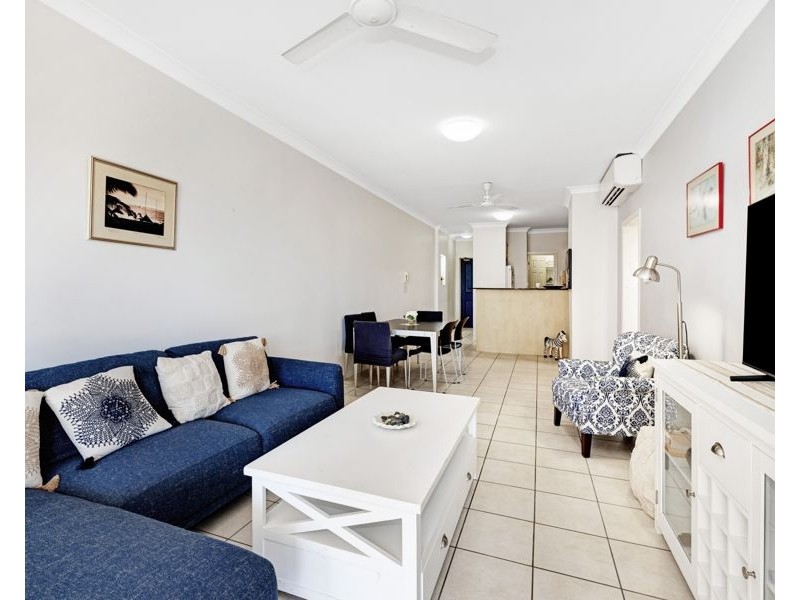 2/304 Stanley Street, North Ward QLD 4810