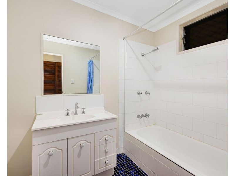 36 Garden Grove Crescent, Kirwan QLD 4817