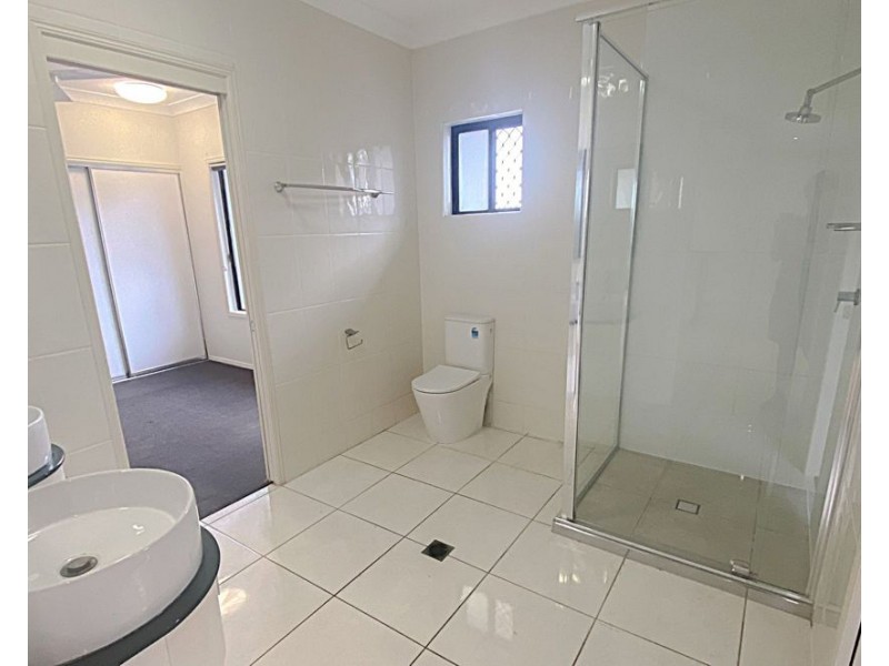 4 Dugong Court, Bushland Beach QLD 4818