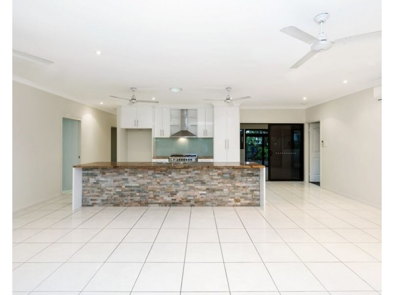 4 Dugong Court, Bushland Beach QLD 4818