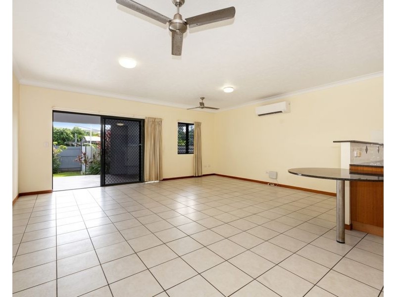 2/60-62 Mitchell Street, North Ward QLD 4810