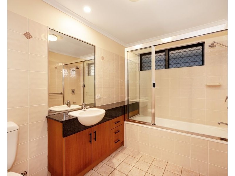 2/60-62 Mitchell Street, North Ward QLD 4810