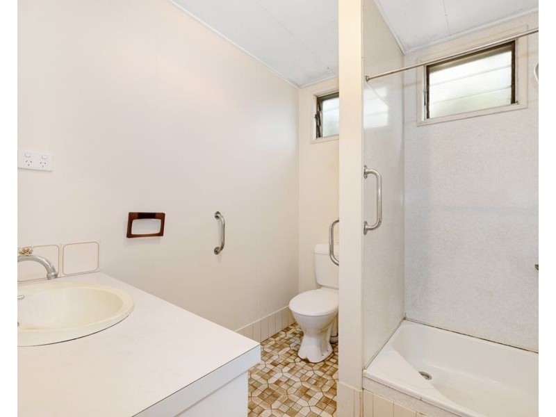 1003b Riverway Drive, Rasmussen QLD 4815