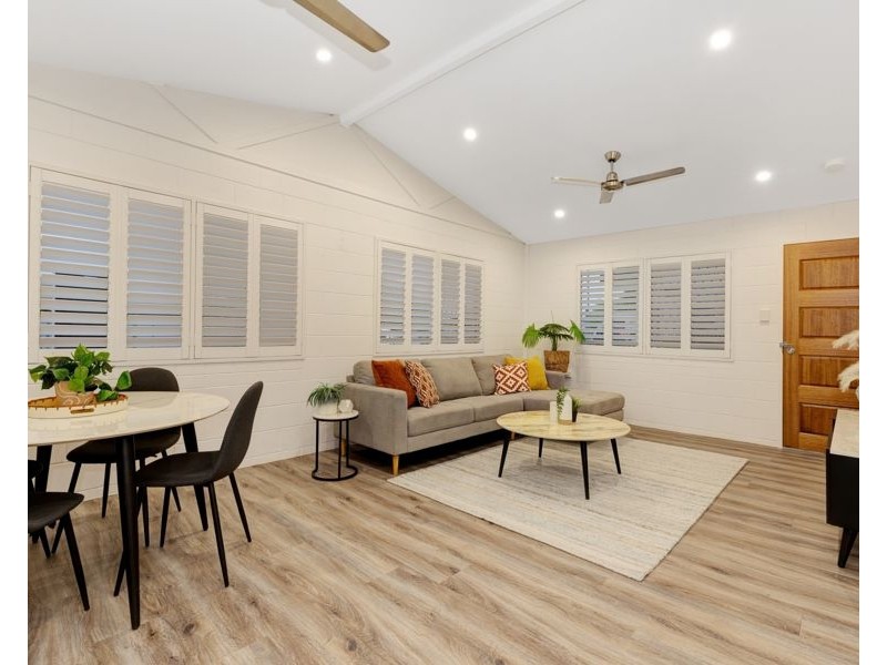 32 Whitsunday Drive, Kirwan QLD 4817