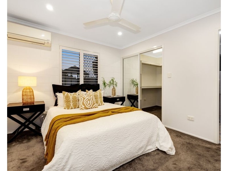 32 Whitsunday Drive, Kirwan QLD 4817