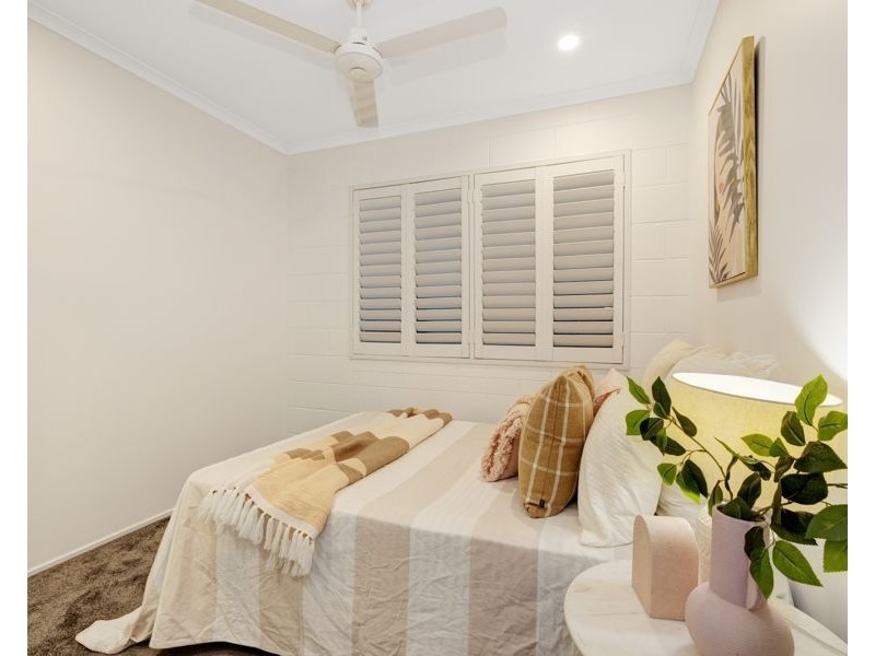 32 Whitsunday Drive, Kirwan QLD 4817