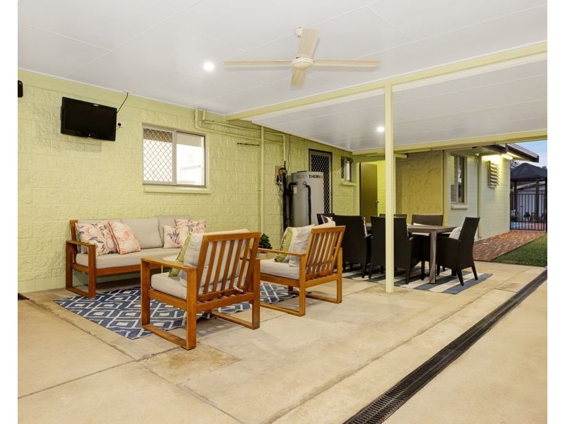 32 Whitsunday Drive, Kirwan QLD 4817