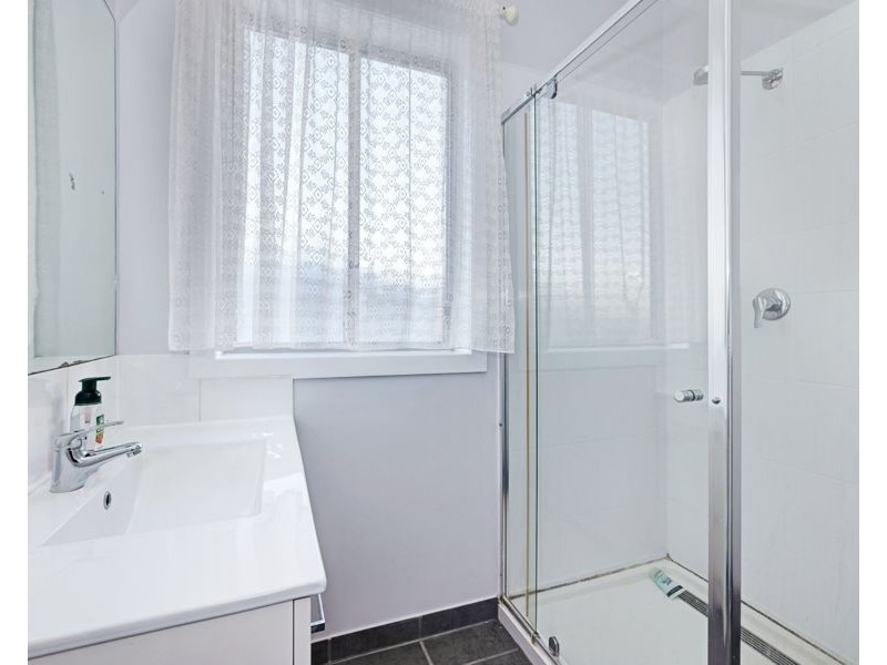 11 Norris Street, Hermit Park QLD 4812