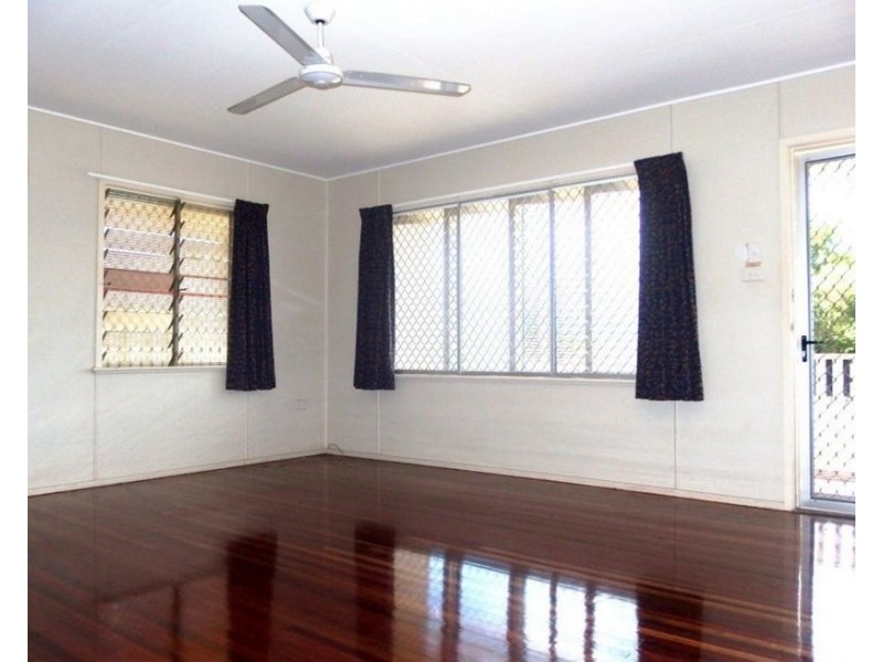 25 Corcoran Street, Currajong QLD 4812