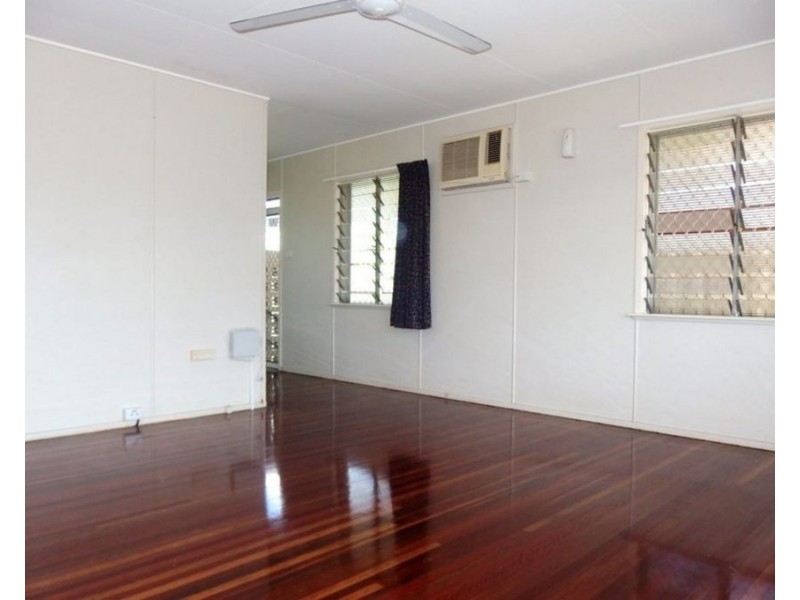 25 Corcoran Street, Currajong QLD 4812