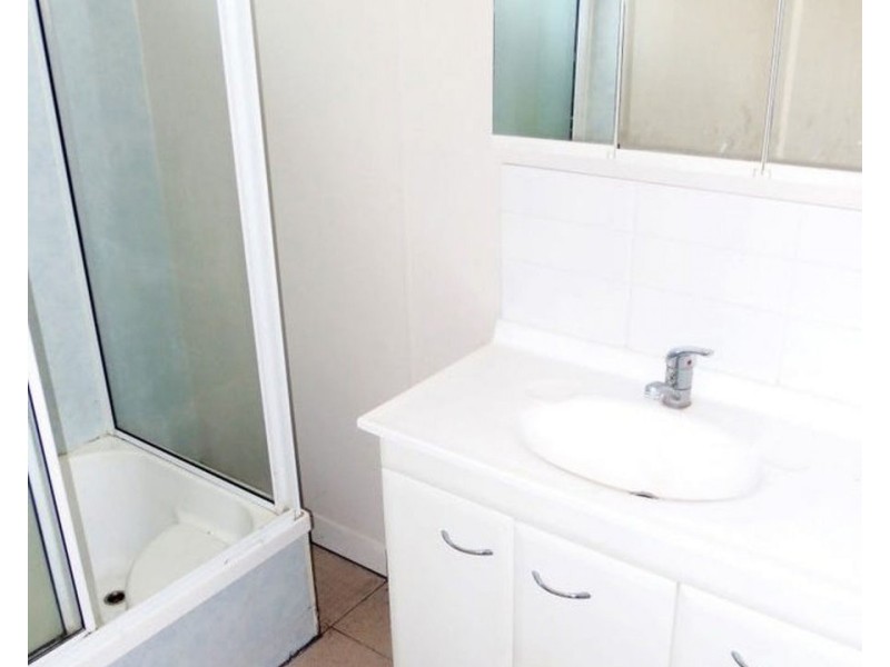 25 Corcoran Street, Currajong QLD 4812