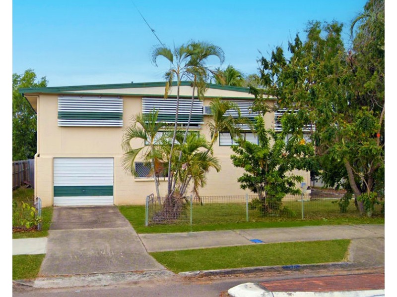 216 Charles Street, Cranbrook QLD 4814