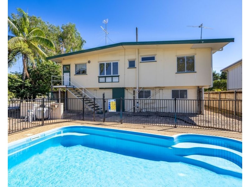216 Charles Street, Cranbrook QLD 4814