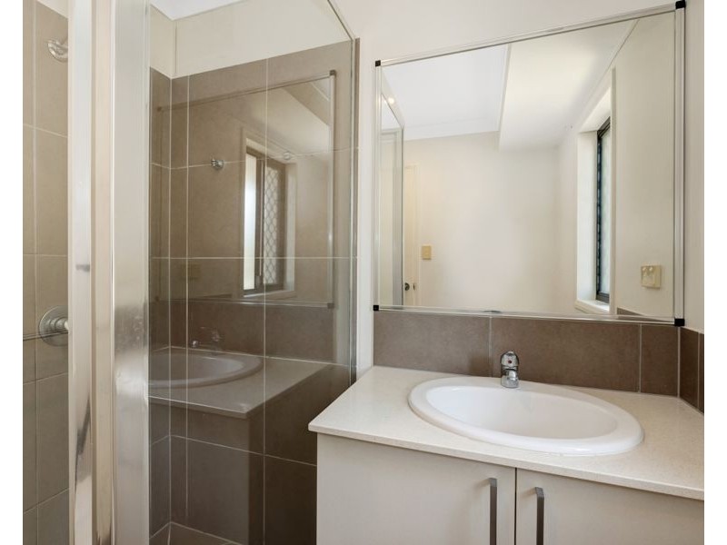 1/4 Elbridge Bend (2/23), Mount Louisa QLD 4814