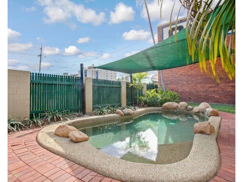 6/7-13 McIlwraith Street, South Townsville QLD 4810