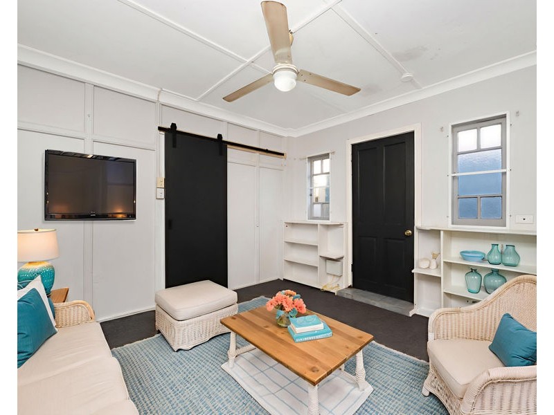 2/12 Knapp Street, Townsville City QLD 4810