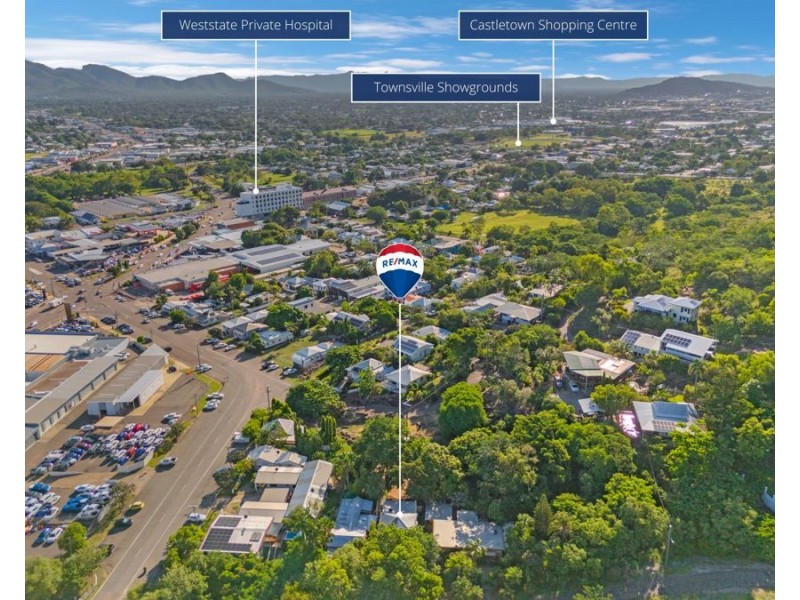 2/12 Knapp Street, Townsville City QLD 4810