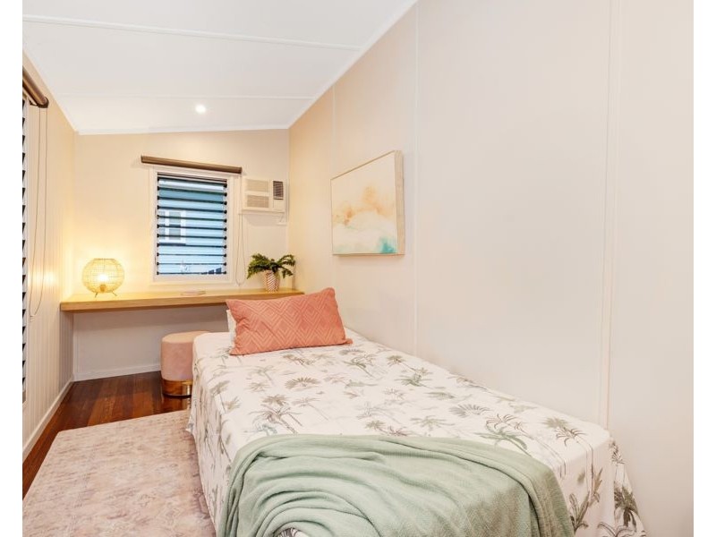 3 Portland Street, Hyde Park QLD 4812