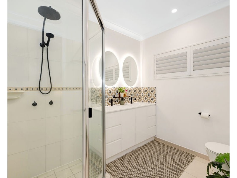 12 Kiandra Place, Mount Louisa QLD 4814