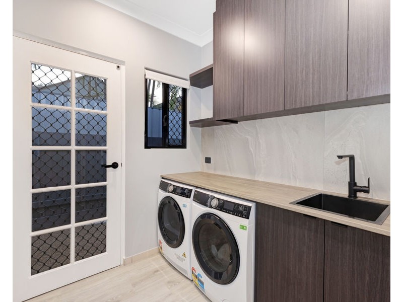 12 Kiandra Place, Mount Louisa QLD 4814