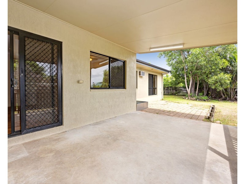 1 Minaret Way, Mount Louisa QLD 4814