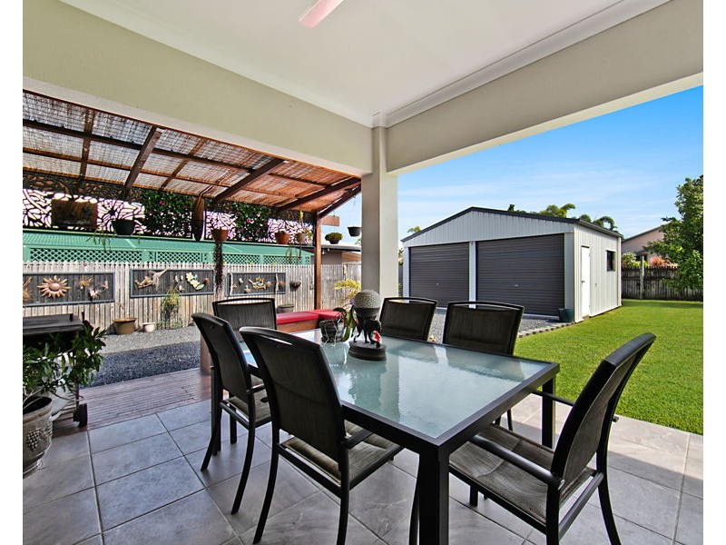 20 Pacific Avenue, Bushland Beach QLD 4818