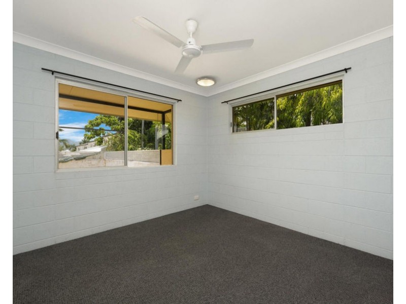 16 Garrick Street, West End QLD 4810