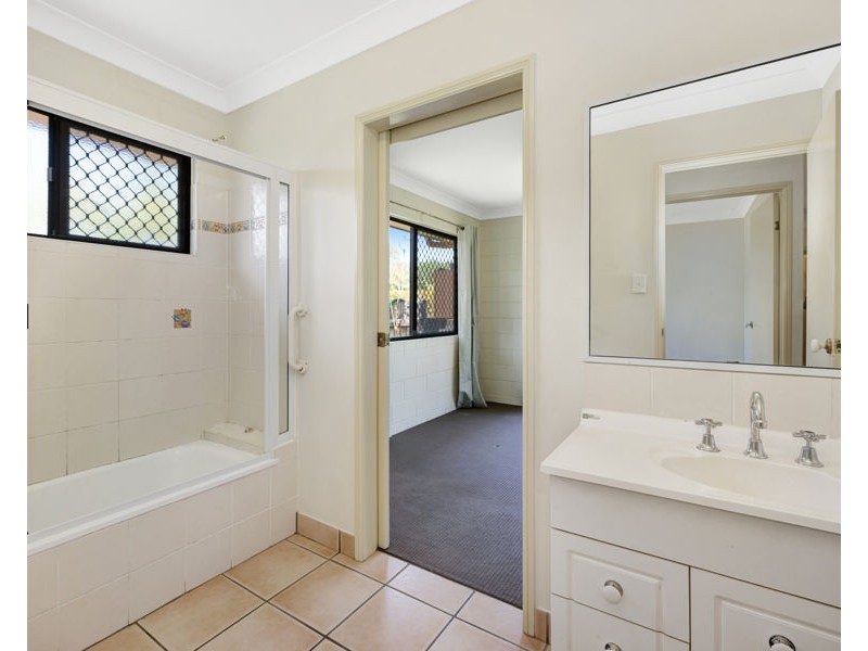 17 Brenton Circuit, Deeragun QLD 4818