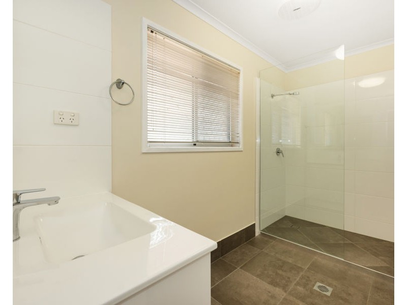 10 Garden Grove Crescent, Kirwan QLD 4817