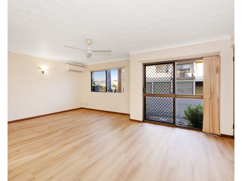 1/8 Goldring Street, Hermit Park QLD 4812