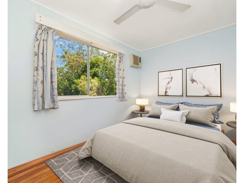 4 Merryl Street, Rasmussen QLD 4815