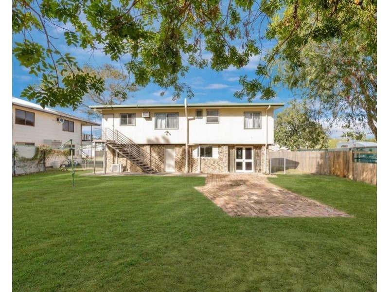 4 Merryl Street, Rasmussen QLD 4815