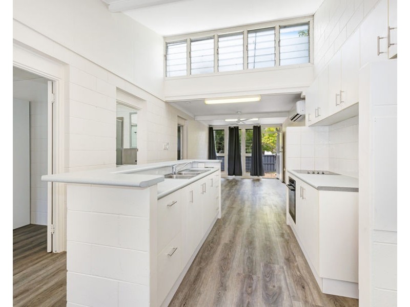 1/165 Harold Street, West End QLD 4810