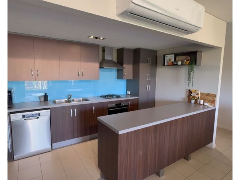 8/237-239 Riverside Boulevard, Douglas QLD 4814