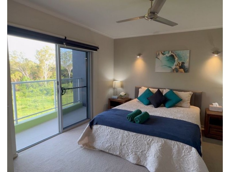 8/237-239 Riverside Boulevard, Douglas QLD 4814