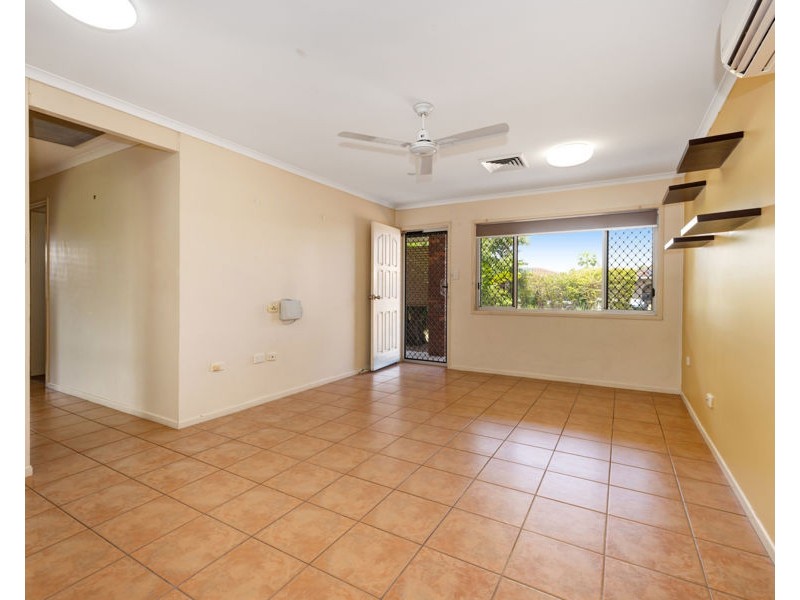 10 Garden Grove Crescent, Kirwan QLD 4817