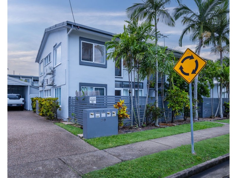 1/30 Landsborough Street, North Ward QLD 4810