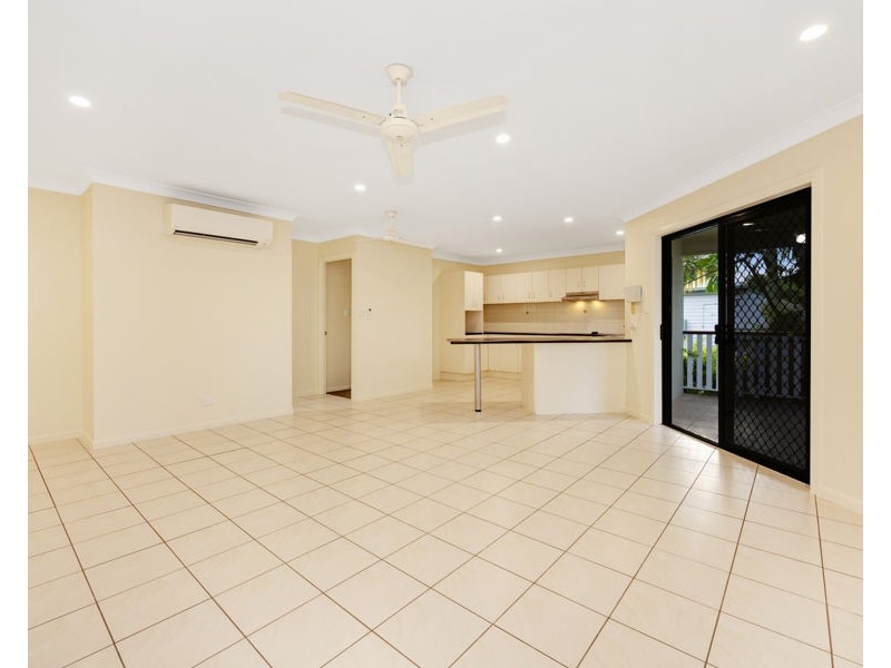 2/70 Livingstone Street, West End QLD 4810