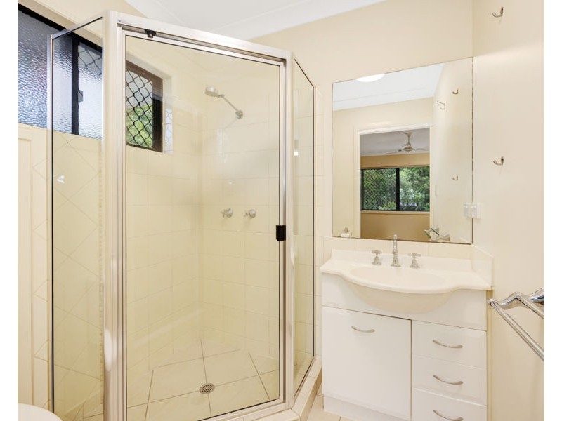 2/70 Livingstone Street, West End QLD 4810