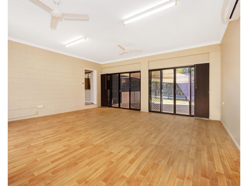 12 Hamish Avenue, Rasmussen QLD 4815