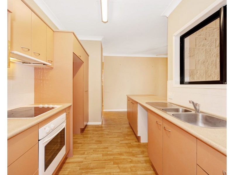 12 Hamish Avenue, Rasmussen QLD 4815