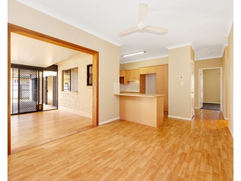 12 Hamish Avenue, Rasmussen QLD 4815