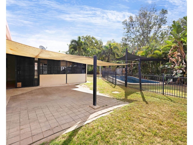 12 Hamish Avenue, Rasmussen QLD 4815