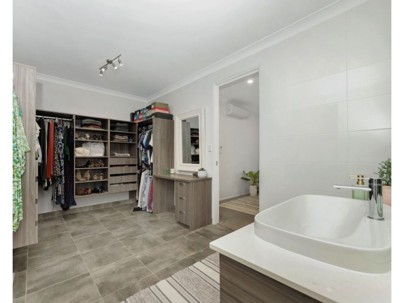 15 Capella Entrance, Burdell QLD 4818